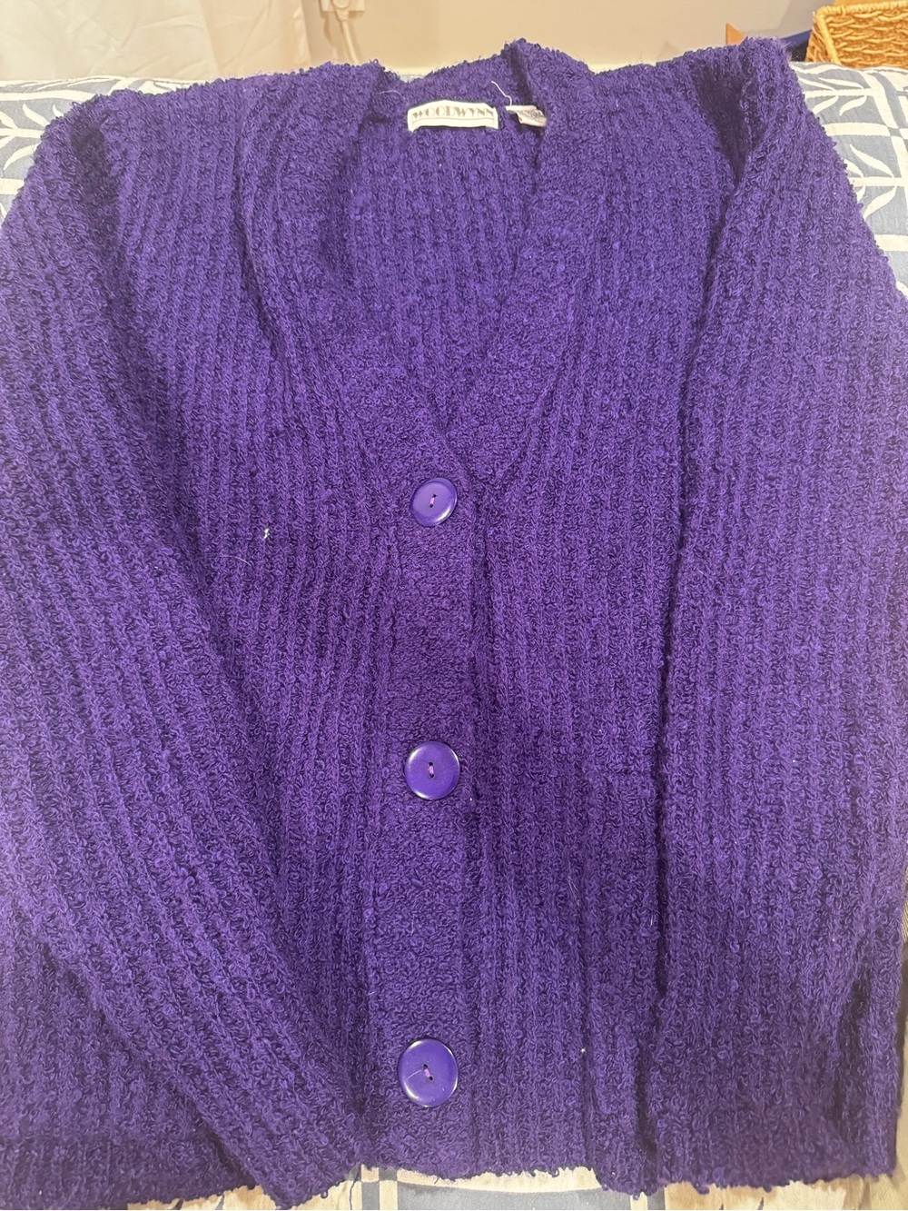 90s vintage cardigan.